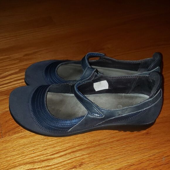 Naot blue leather Maryjane flats - Picture 3 of 8